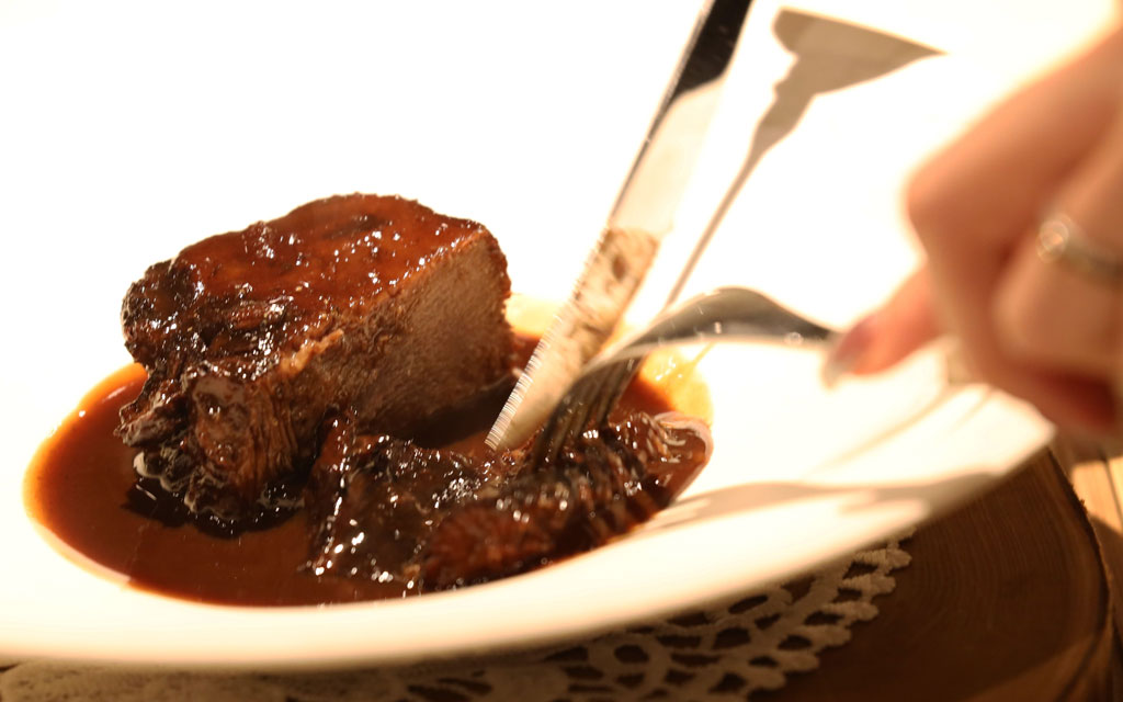 Image：Beef tongue stewed in red wine